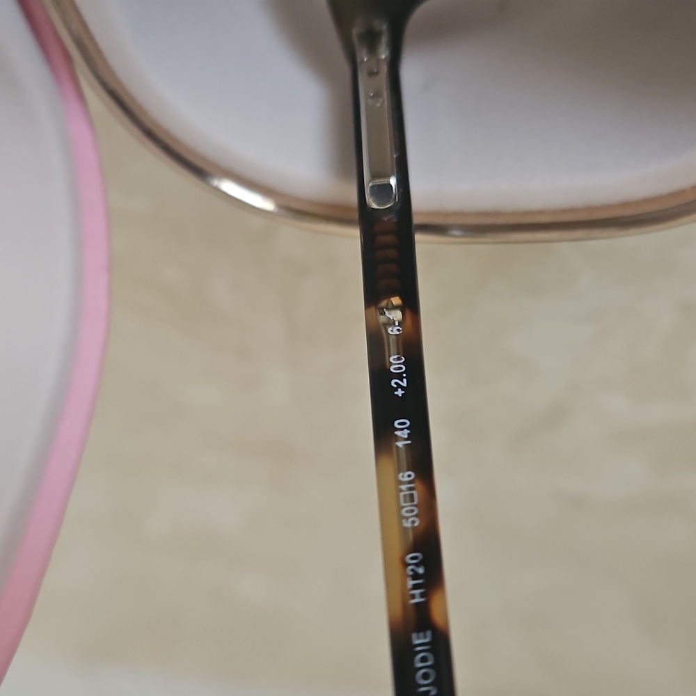 Kate Spade Jodie Reading Glasses +2.00. - Picture 8 of 9